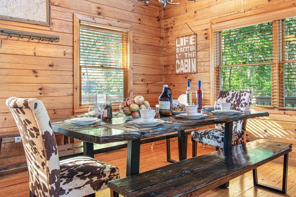 Cherry Log Summit Cabin By Bk Stays - Family Friendly - Playground - Game Room - Jacuzzi - Amazing Mountain Views Exterior photo